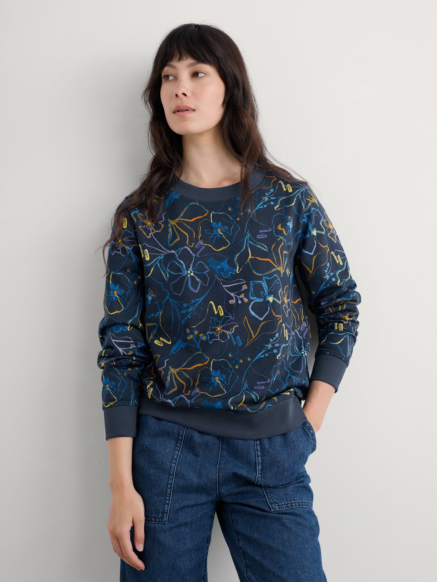 SEASALT CORNWALL - Bright Wave Sweatshirt - Drawn Floral Maritime