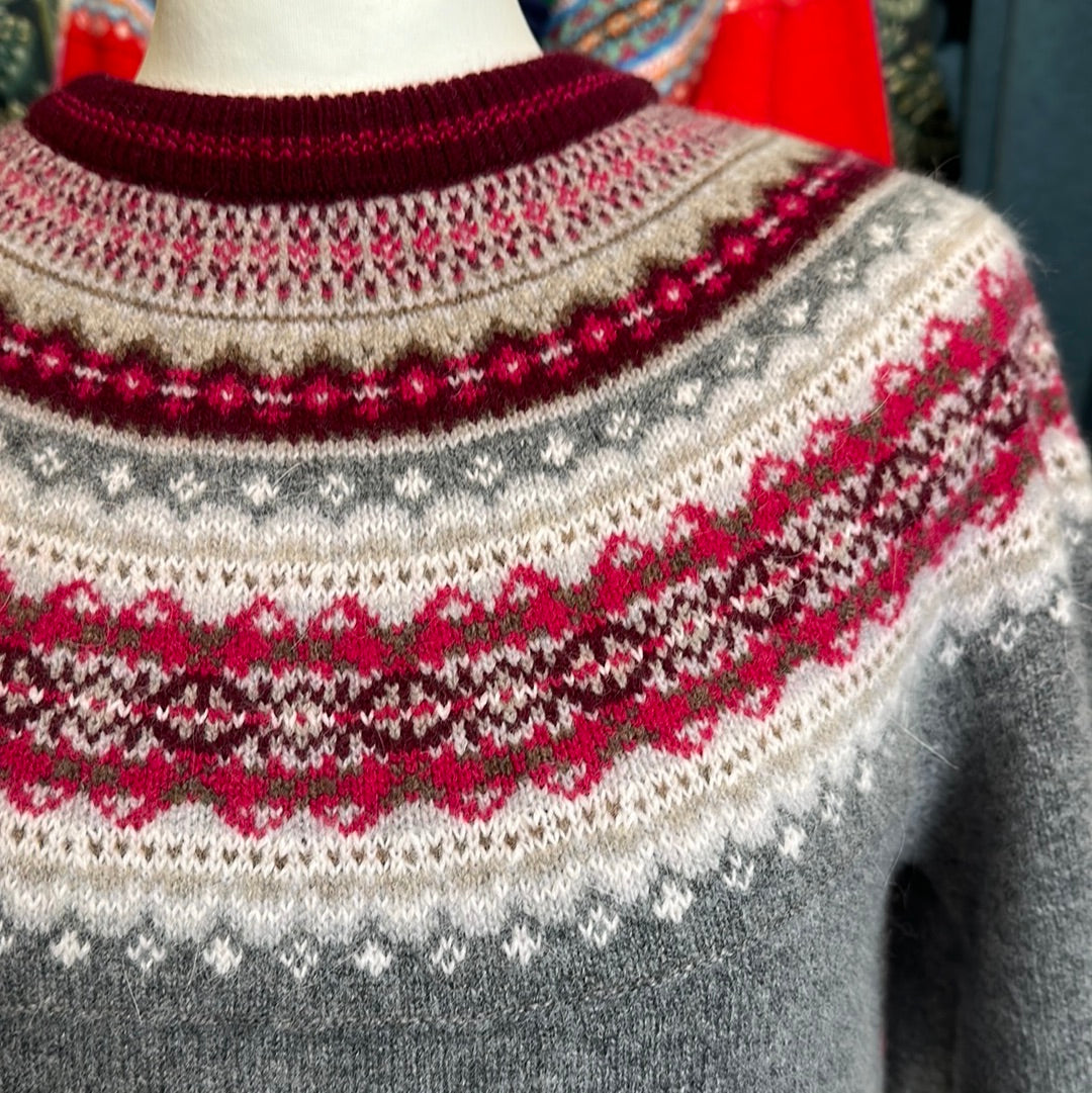 ERIBÉ Alpine Short Sweater Greyberry
