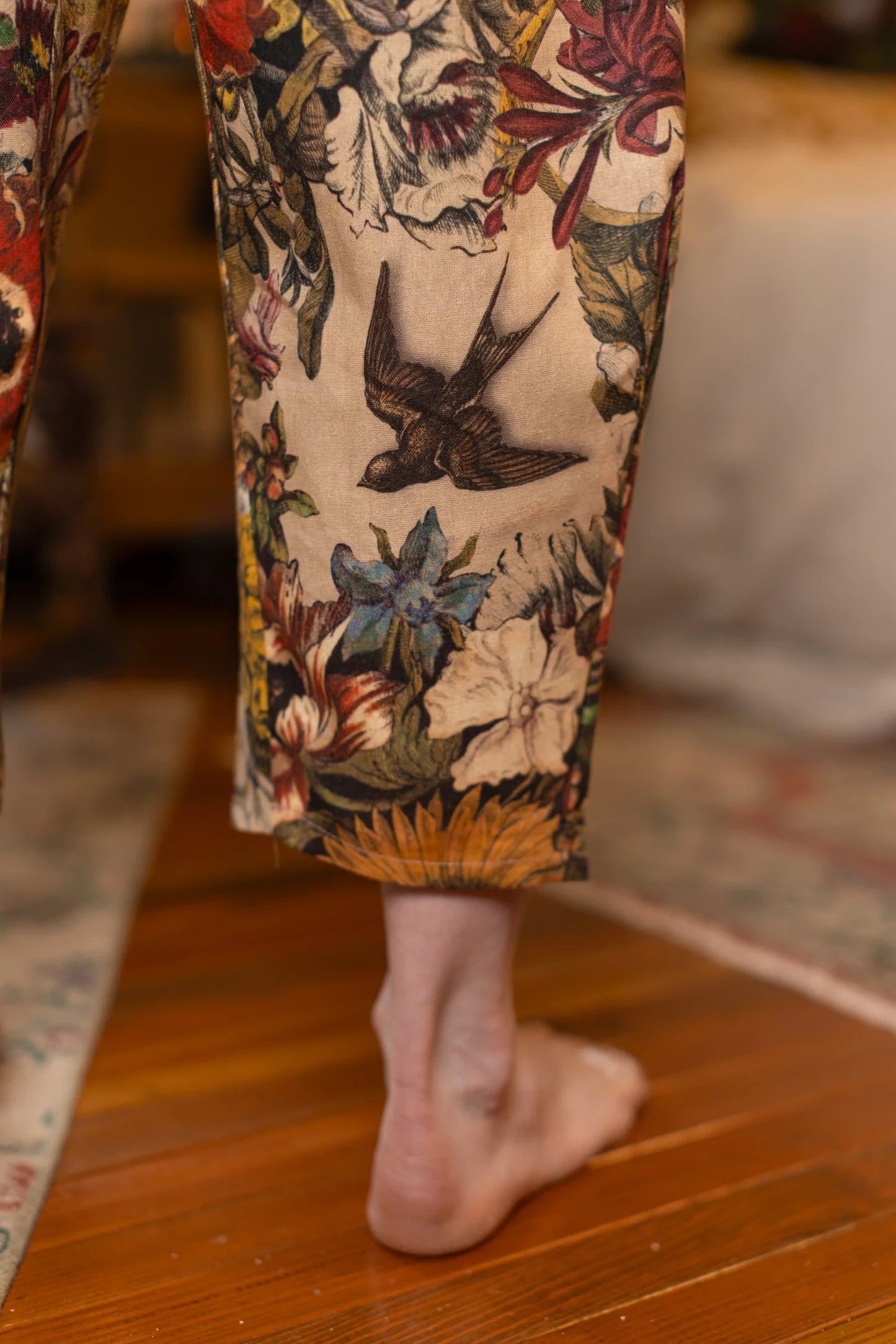 MARKET OF STARS - Golden Hour Linen Cropped Artist Pant