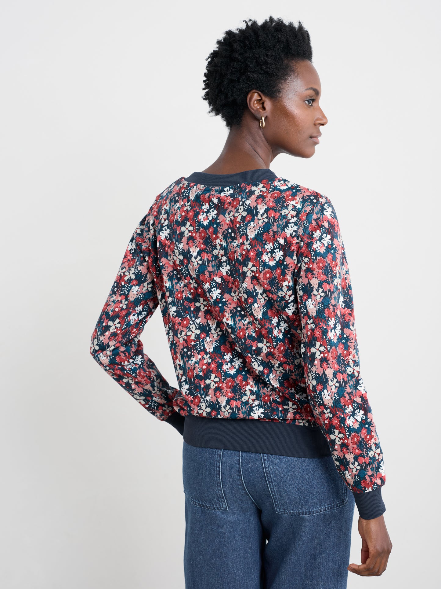 SEASALT CORNWALL - Bright Wave Sweatshirt - Moorland Floral Squash