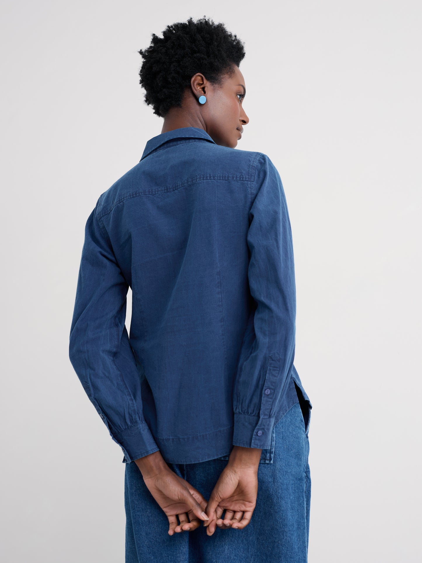 SEASALT CORNWALL - Isla Semi-Fitted Shirt - Mid Indigo