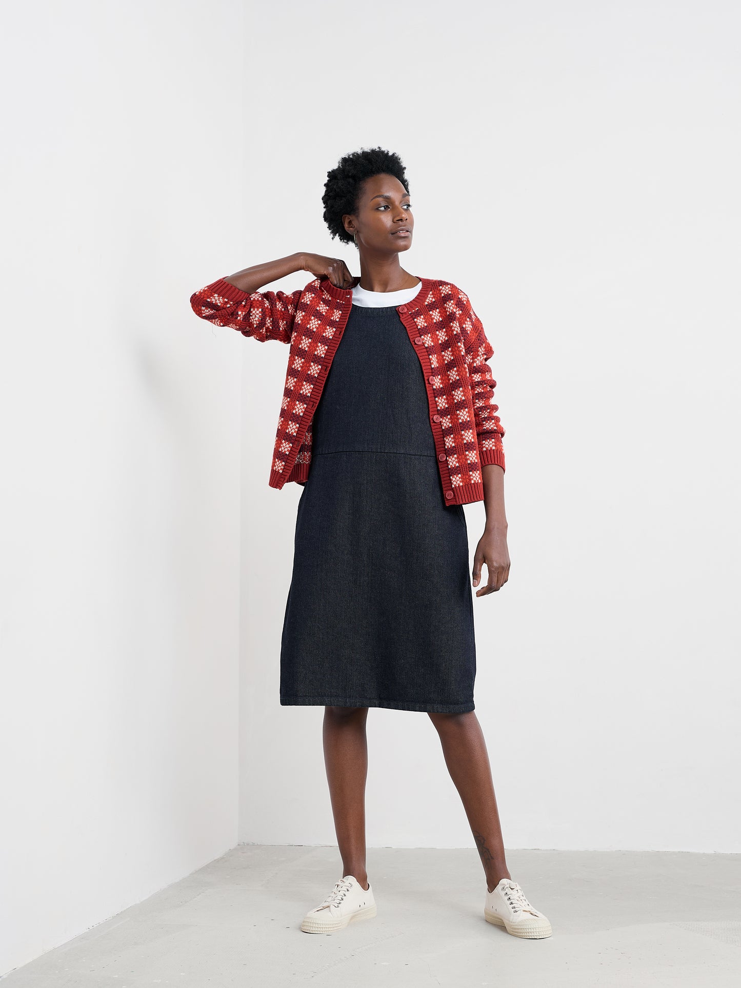 SEASALT CORNWALL - Salt Weave Knee Length Pinafore - Dark Wash