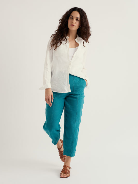 SEASALT CORNWALL - Saltings Tapered Linen Cropped Trousers - Deep Dive