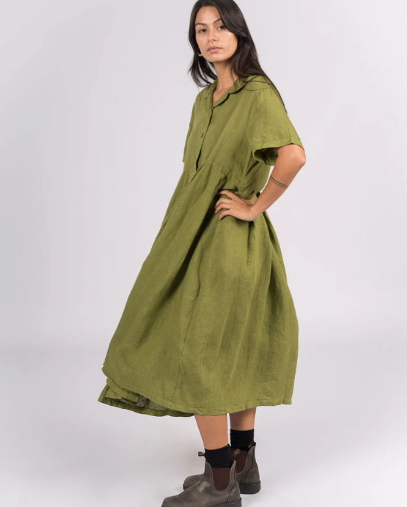 MONTAIGNE PARIS - Vianne Linen Dress with Pleats and Side Pockets