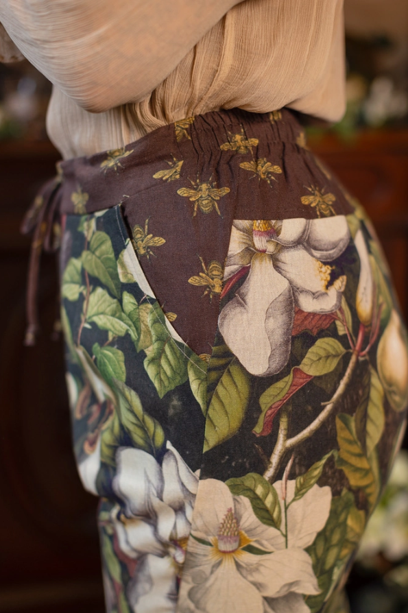 Market of Stars - Fleur De Lune Opera Linen Cropped Artist Pant w/ Boho Floral Print