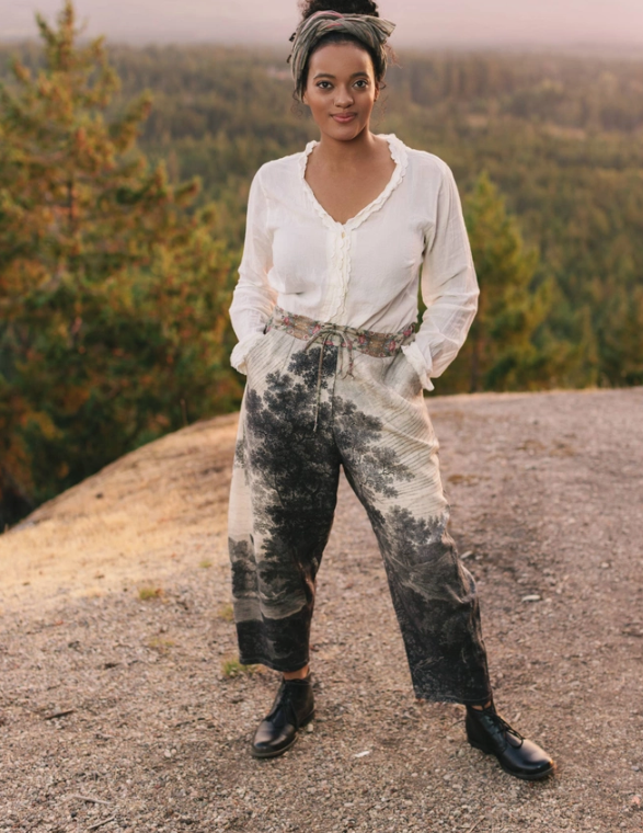 Market of Stars - Still I Rise Linen Cropped Artist Pant w/ Sunrise, Woman