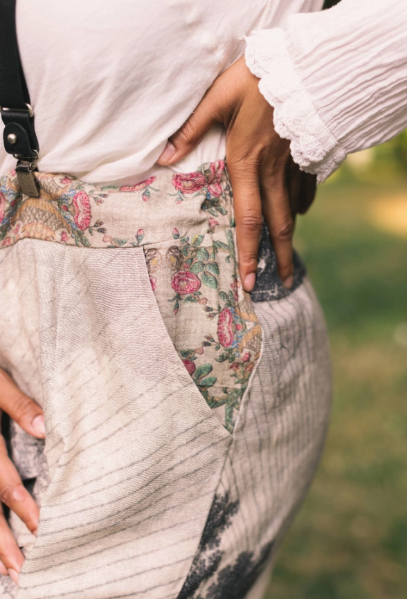 Market of Stars - Still I Rise Linen Cropped Artist Pant w/ Sunrise, Woman