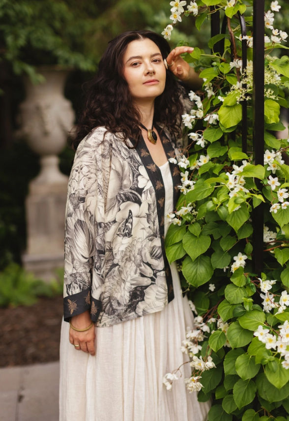 *Pre-Order. Market of Stars - Honey & the Moon Pixie Duster Crop Kimono w/ Florals & Bees