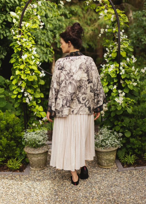 *Pre-Order. Market of Stars - Honey & the Moon Pixie Duster Crop Kimono w/ Florals & Bees