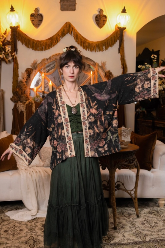 Market of Stars - Momento Pixie Duster Crop Kimono w/ Starling & Skull