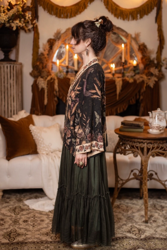 Market of Stars - Momento Pixie Duster Crop Kimono w/ Starling & Skull