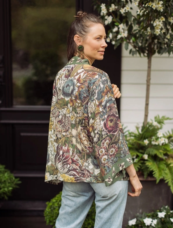 Market of Stars - Love Grows Wild Floral Bamboo Cropped Kimono with Bees
