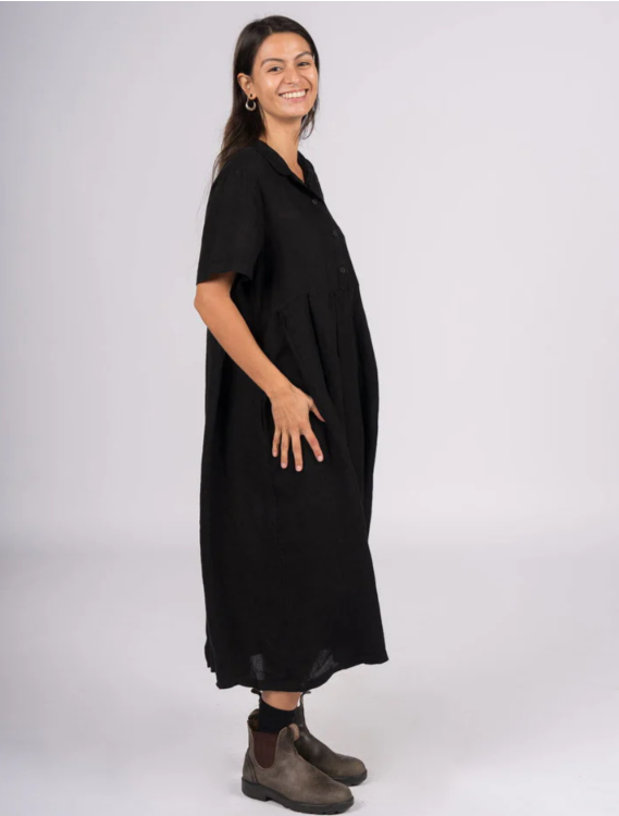 MONTAIGNE PARIS - Vianne Linen Dress with Pleats and Side Pockets