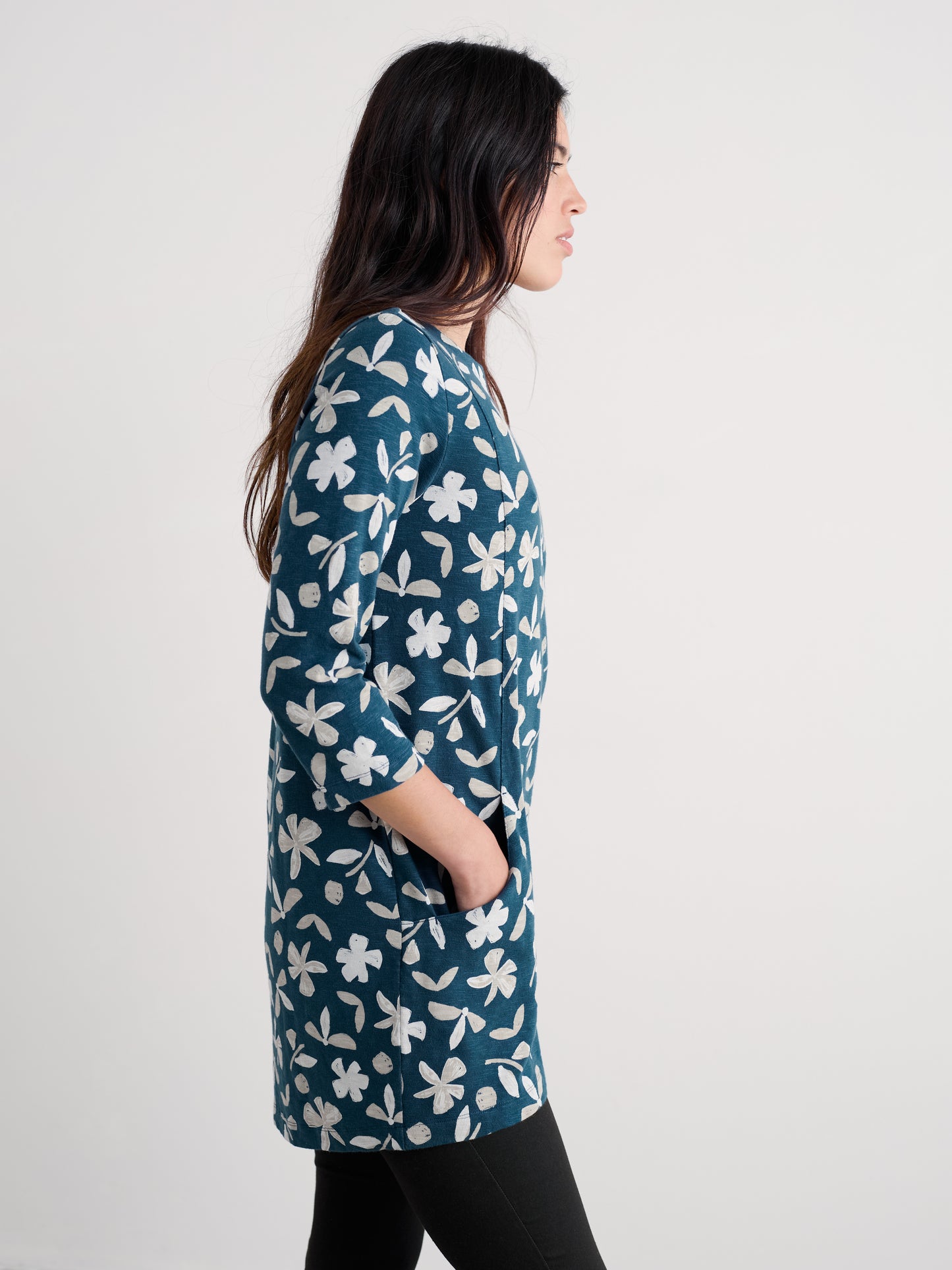 SEASALT CORNWALL - Shore Foraging Tunic - Organic Shapes Dark Lugger
