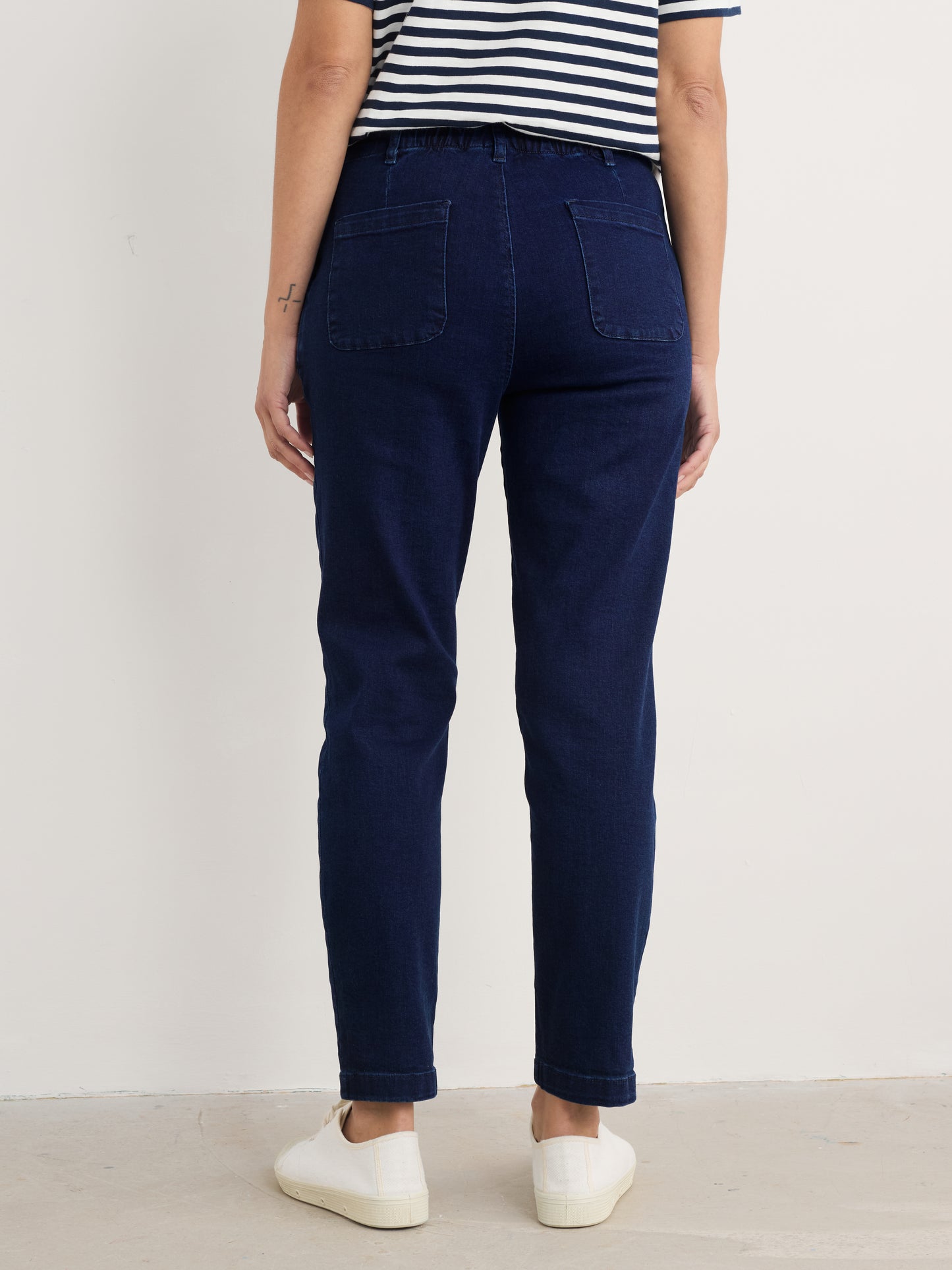 SEASALT CORNWALL - Waterdance Trouser - Dark Indigo Wash