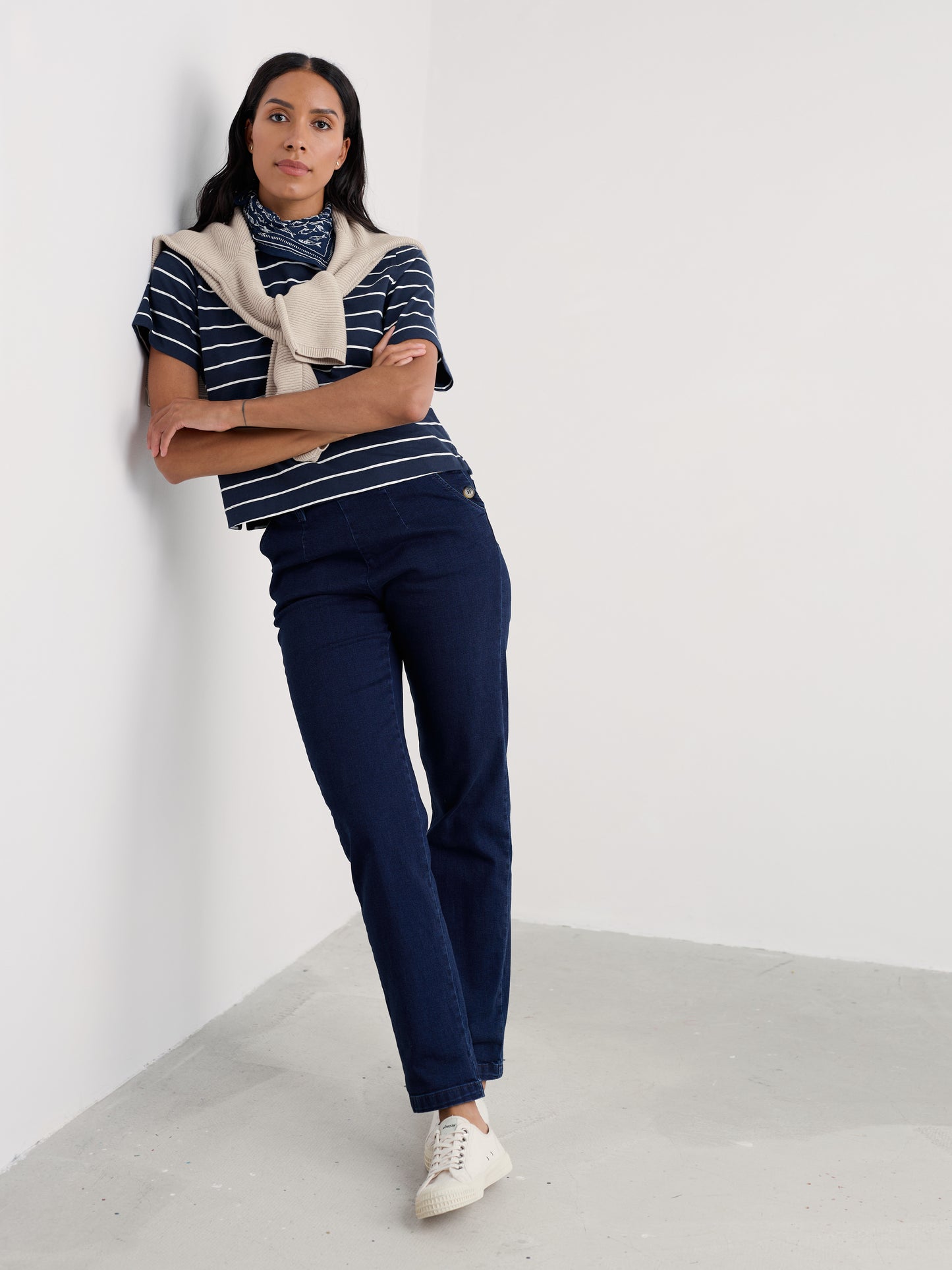 SEASALT CORNWALL - Waterdance Trouser - Dark Indigo Wash