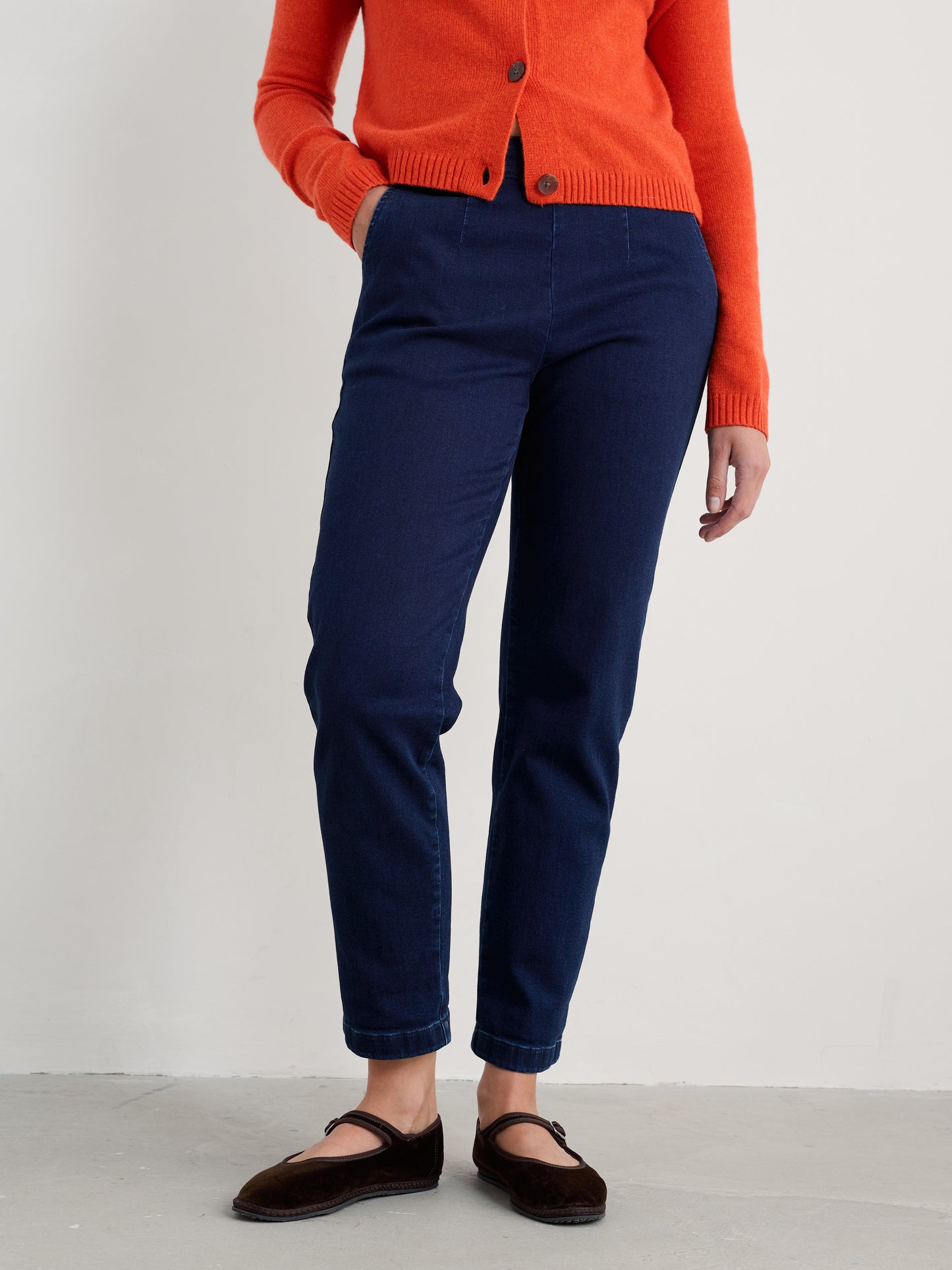 SEASALT CORNWALL - Waterdance Trouser - Dark Indigo Wash